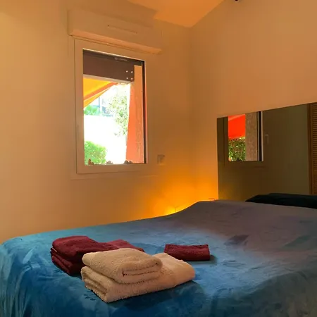 L'escapade - D'hotes Independante Dans - Village Naturiste Pensjonat *